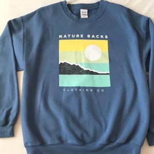 Nature backs crew neck